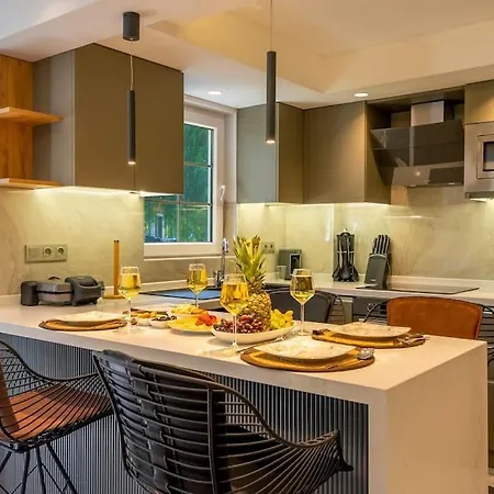 Merkezde Jakuzili Daire - Ocekhomes Meva * Fethiye
