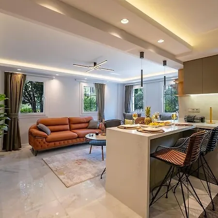 Merkezde Jakuzili Daire - Ocekhomes Meva * Fethiye
